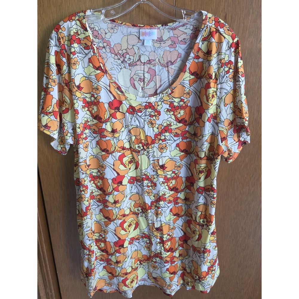 LuLaRoe Classic T Women's Sz 2XL Yellow Floral Short Sleeve Top S1022-300‎